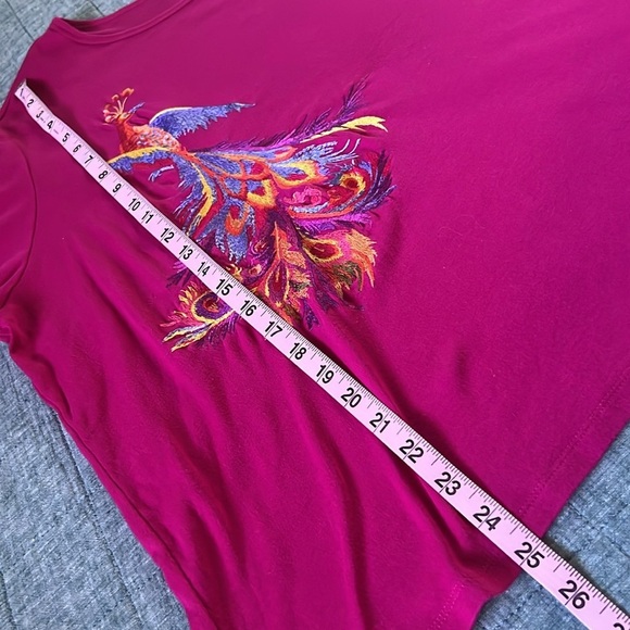 LAUREN RALPH LAUREN Embroidered Peacock 100% Cotton Scoopneck Tee Fuschia | 3X - Picture 8 of 8